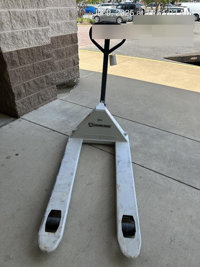 2023 STRONGWAY 4400 lb Pallet Jack