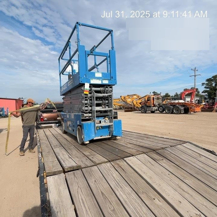 2020 Genie GS-3232 Standard, Folding half height swing gate, 800W Inverter