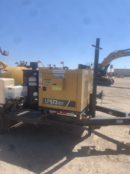 2021 Vac-Tron LP573XDT T4 Koehler Diesel Engine, 500 Gallon Debris Tank, x2 100 Gallon Water Tanks