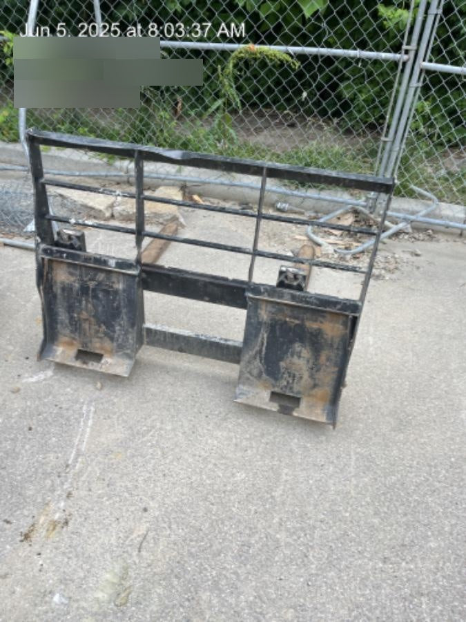 2023 ARROW MATERIAL HANDLING 48" Pallet Forks - Arrow