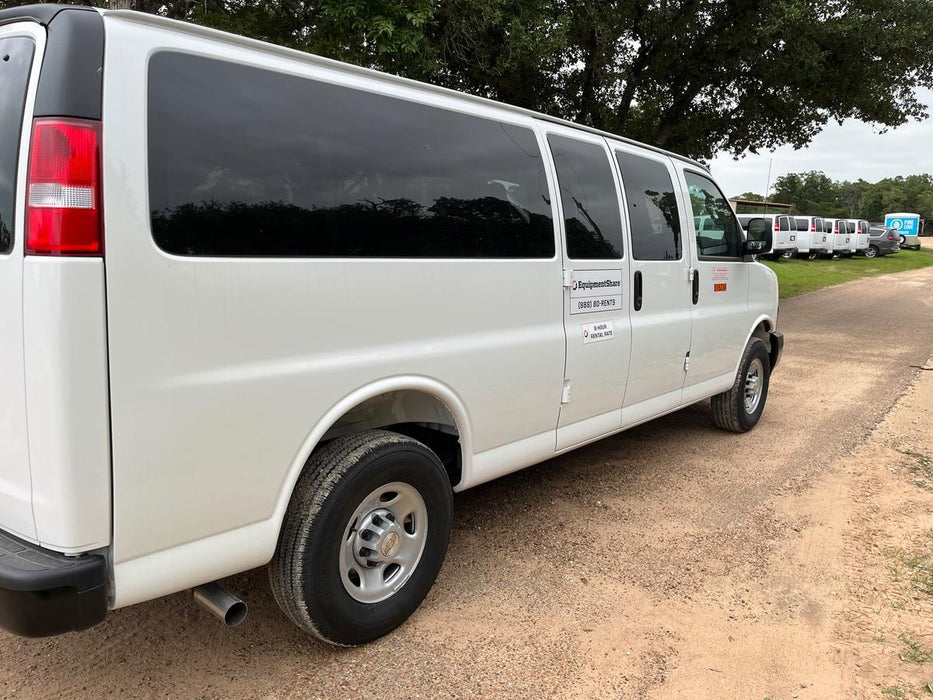 2025 CHEVROLET Express Van - Rental
