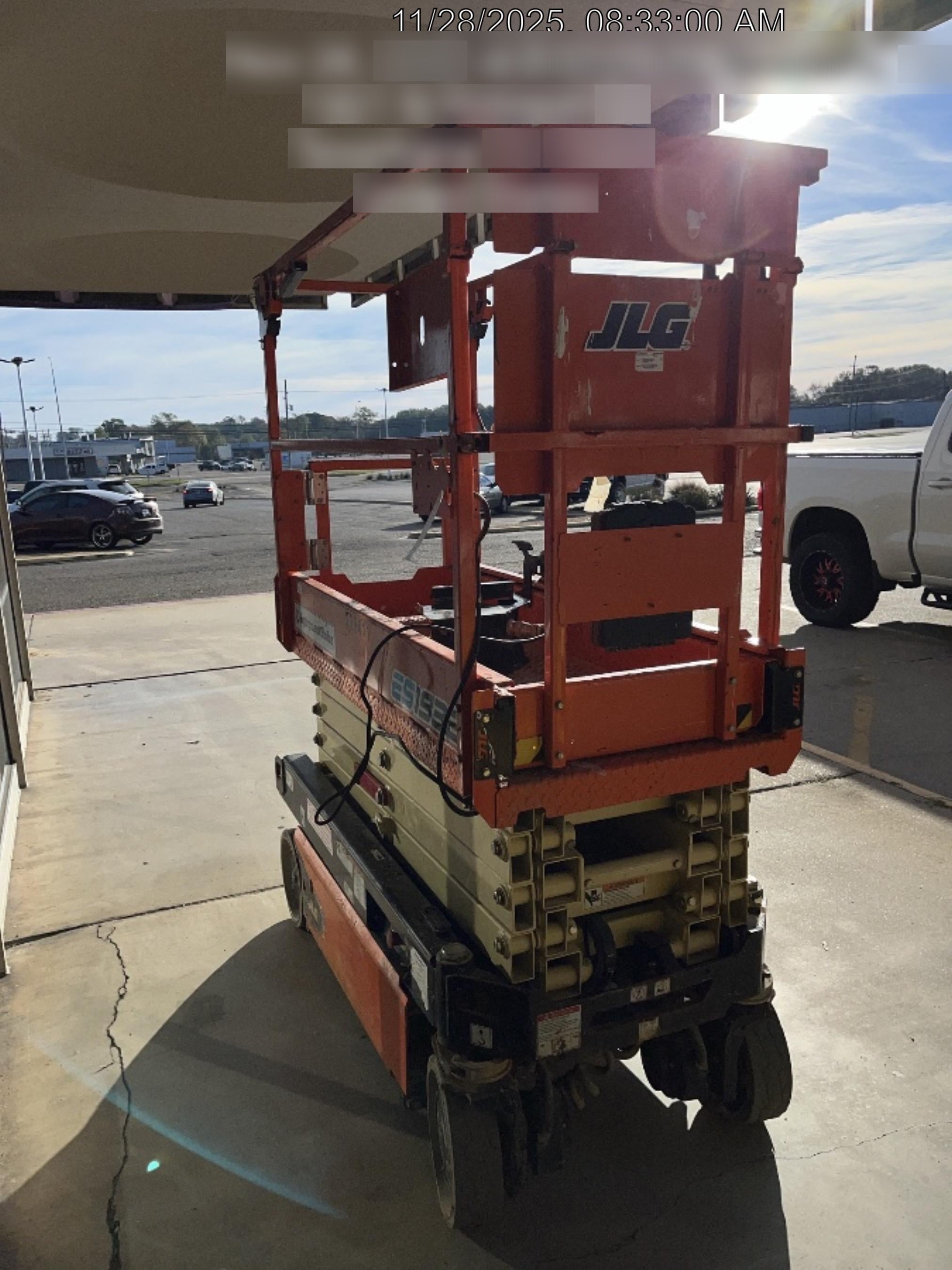 2022 JLG ES1932