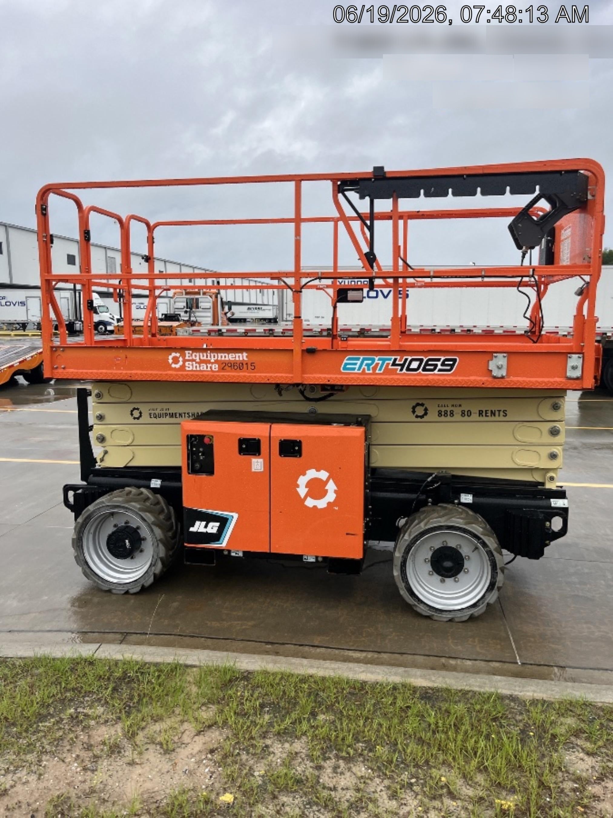 2023 JLG ERT4069