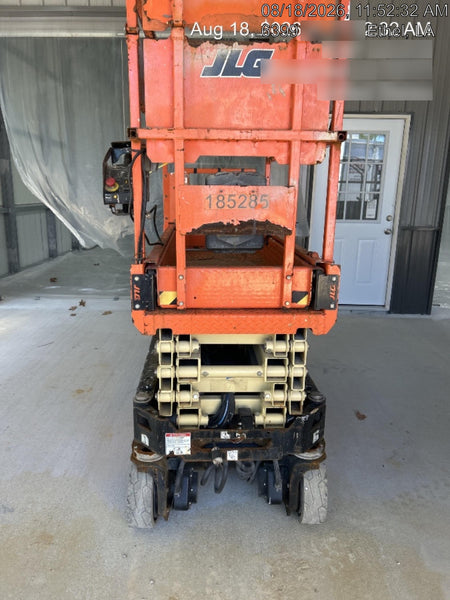 2021 JLG ES1932