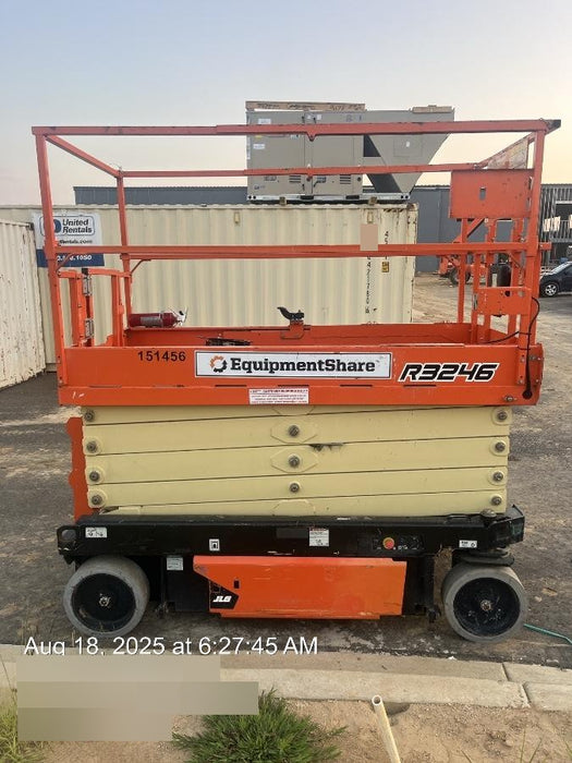 2021 JLG R3246