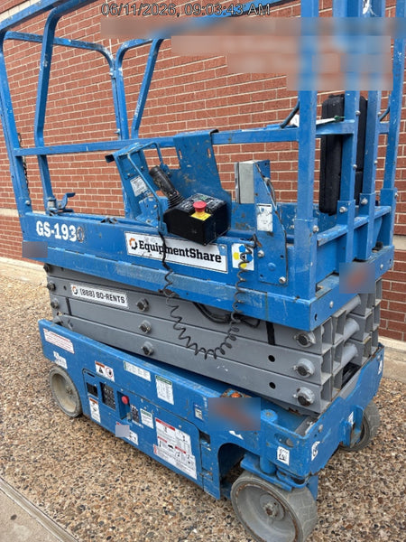 2019 Genie GS-1930 Fixed Rails with Chain Entry
