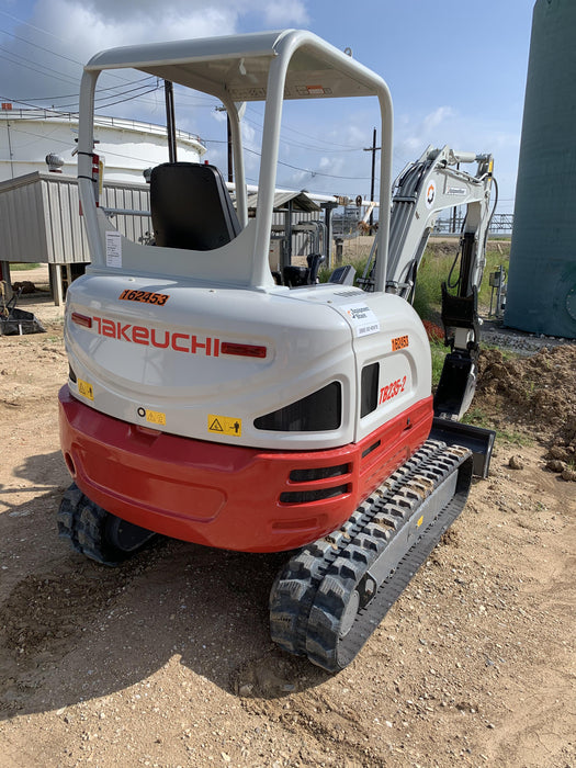 2021 TAKEUCHI TB235-2R