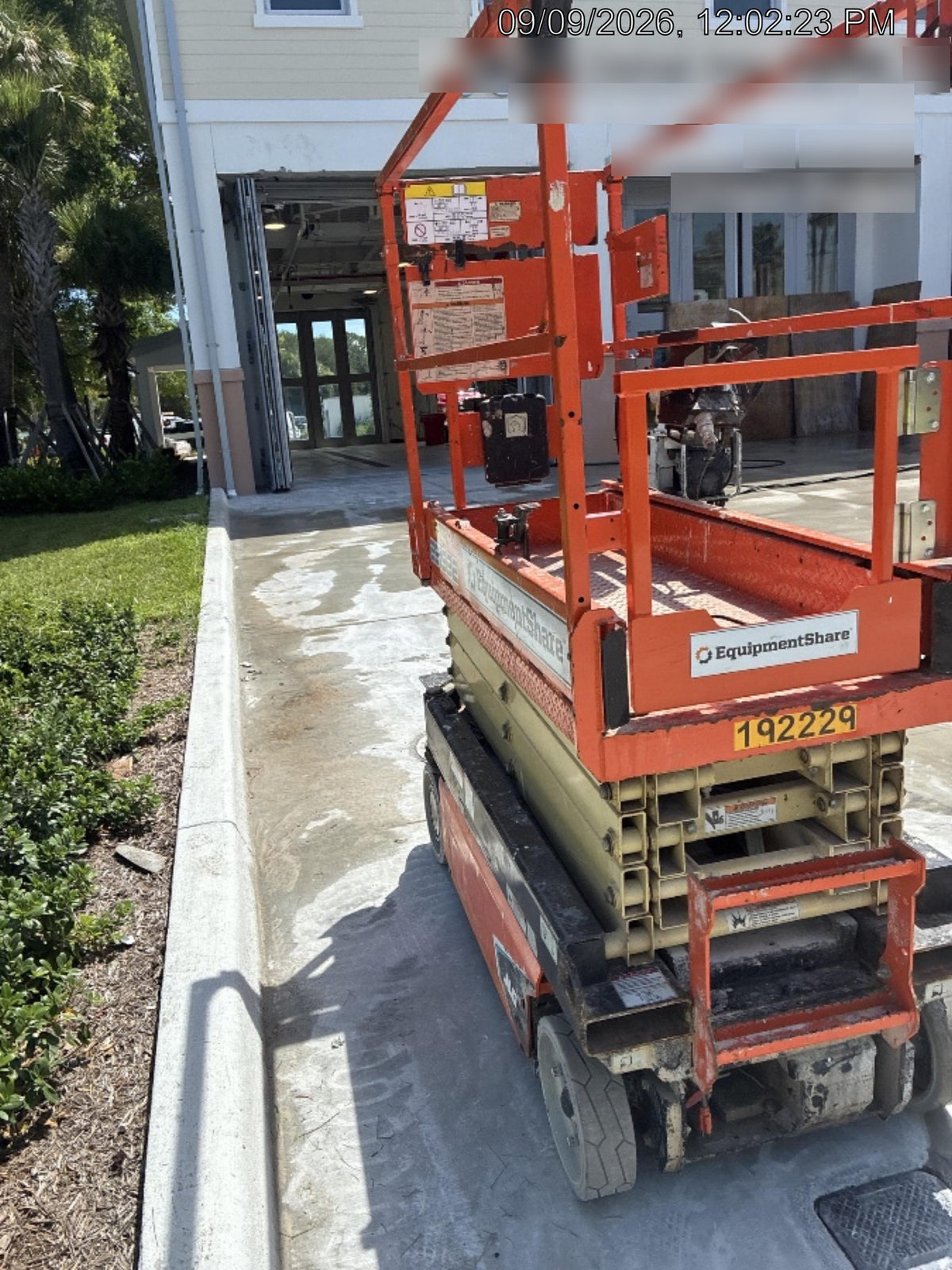 2021 JLG ES1932