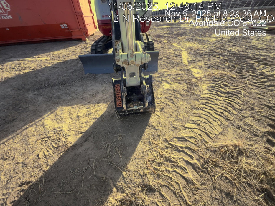 2025 TAKEUCHI 18" HD Bucket - Takeuchi