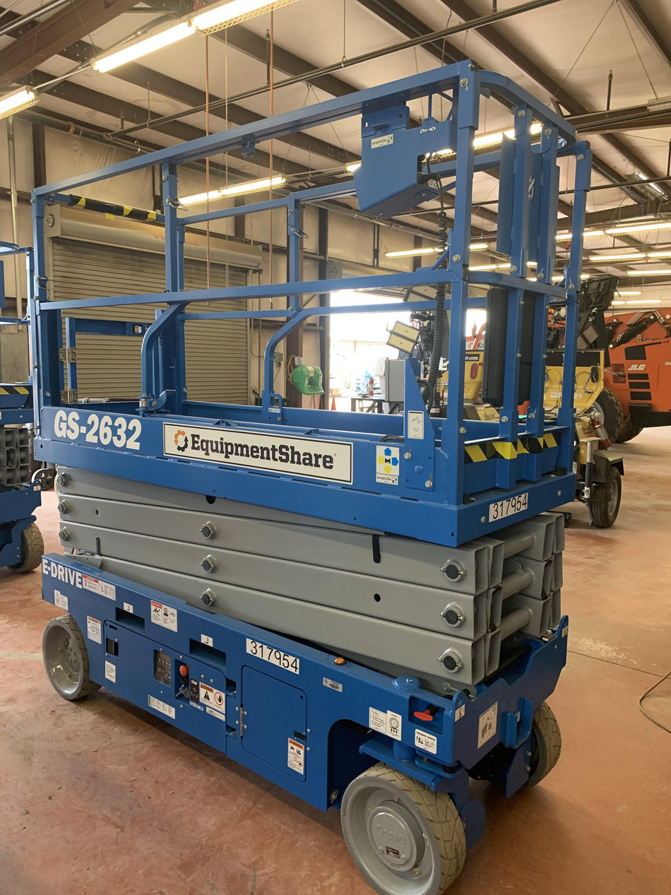 2023 GENIE GS-2632