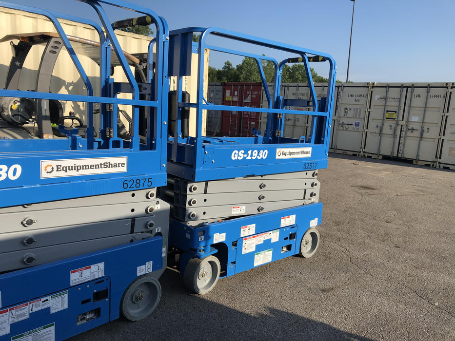 2020 Genie GS-1930 Solid Non Marking Tires, Beacon, Folding rails with half height swing gate