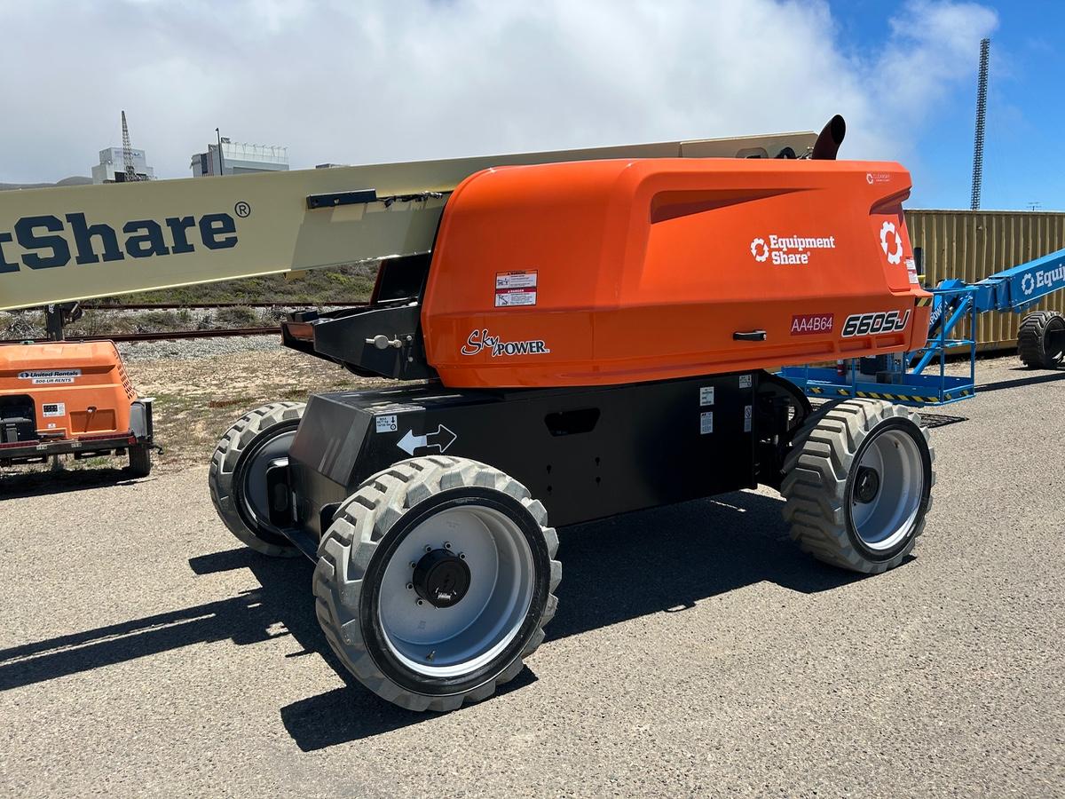2025 JLG 660SJ