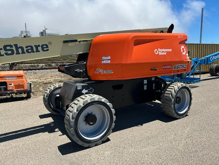 2025 JLG 660SJ