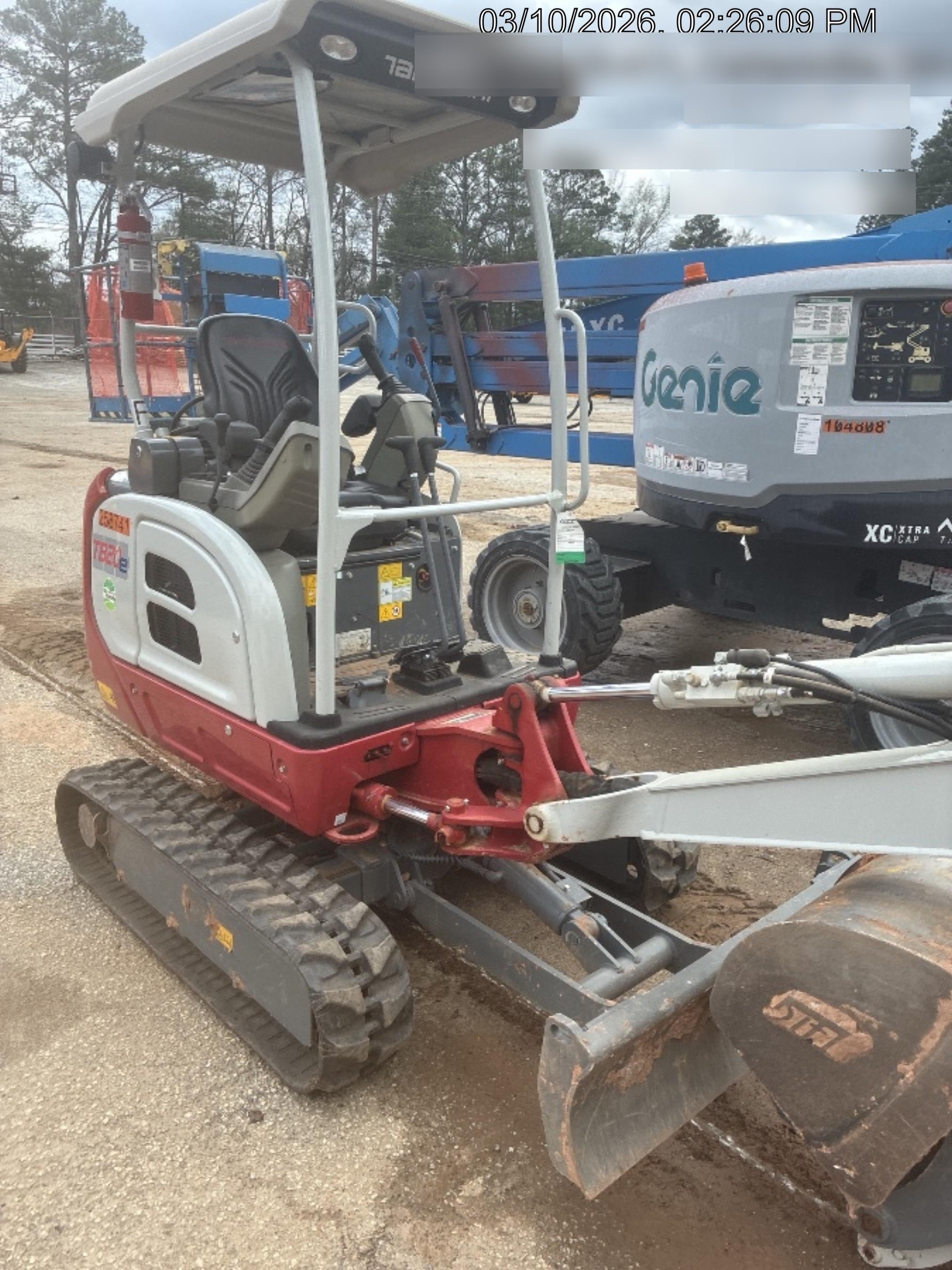 2022 TAKEUCHI TB20e
