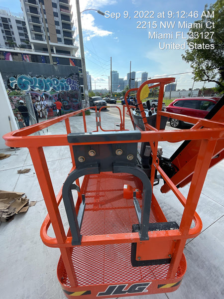 2022 JLG 660SJ