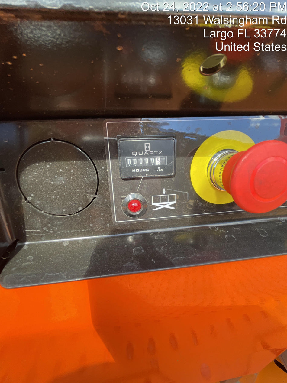 2022 JLG ES1932