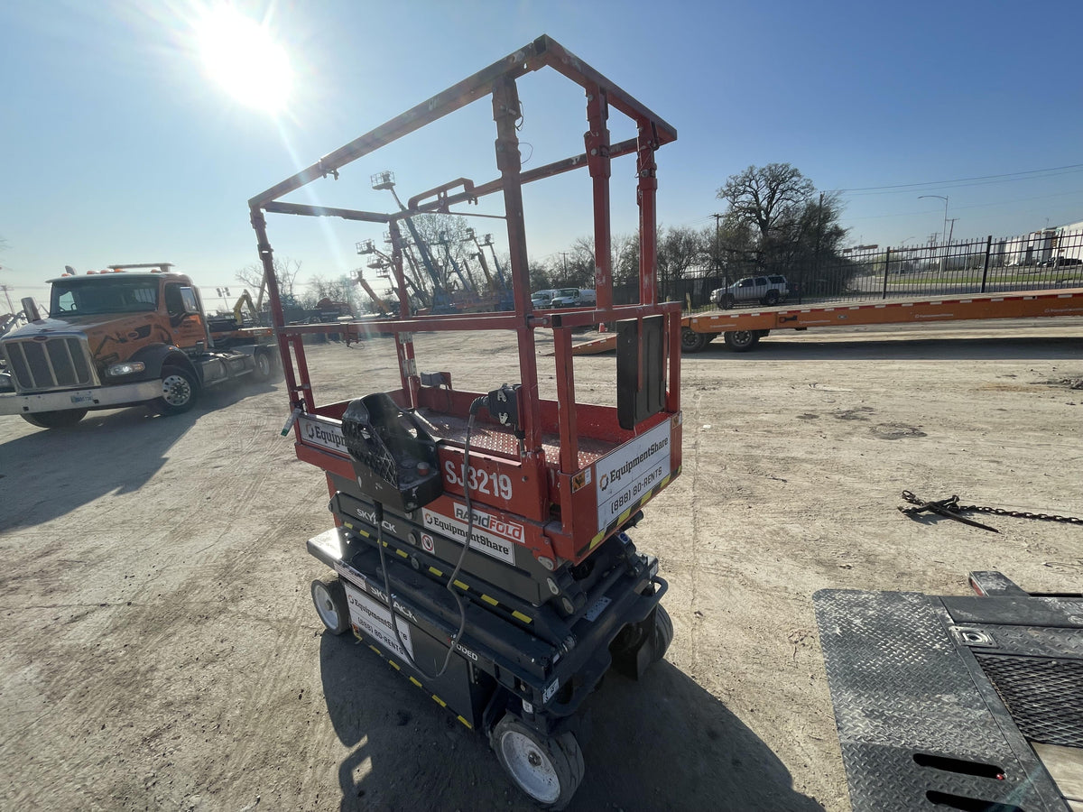 2023 SKYJACK SJ3219