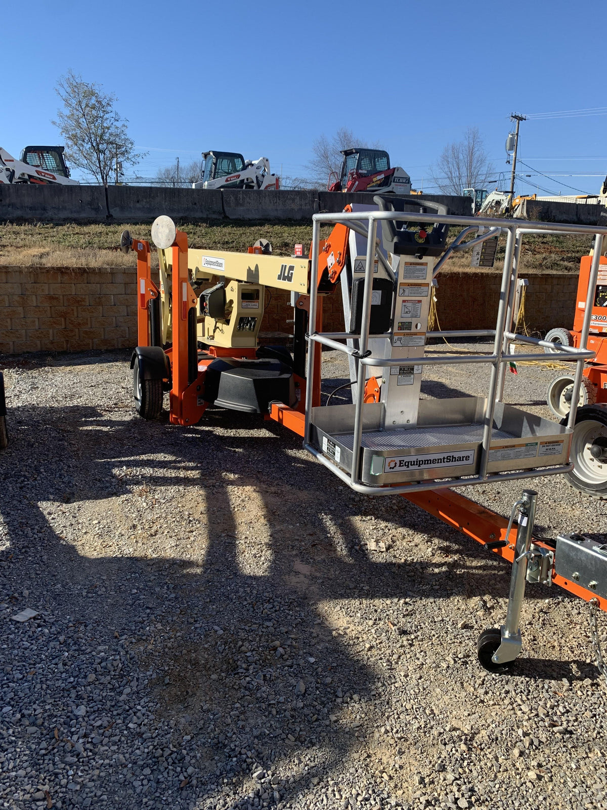 2021 JLG T500J