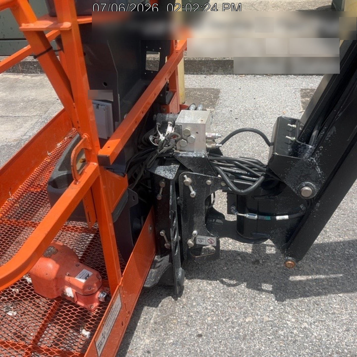 2023 JLG EC600SJ
