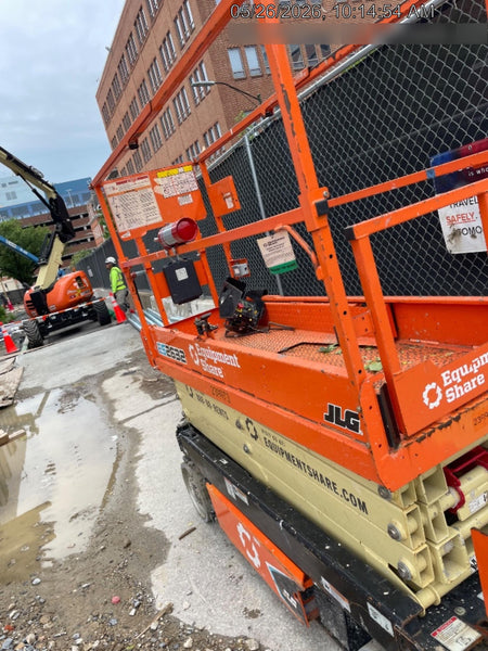 2022 JLG ES2632