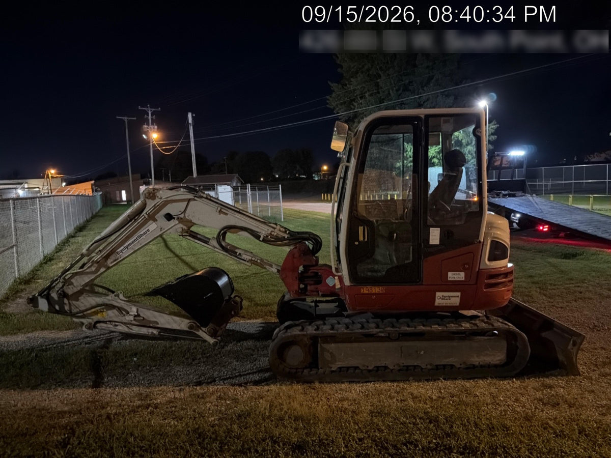2022 Takeuchi TB250-2C Cab/Heat/Air, Rubber Tracks, Manual QC