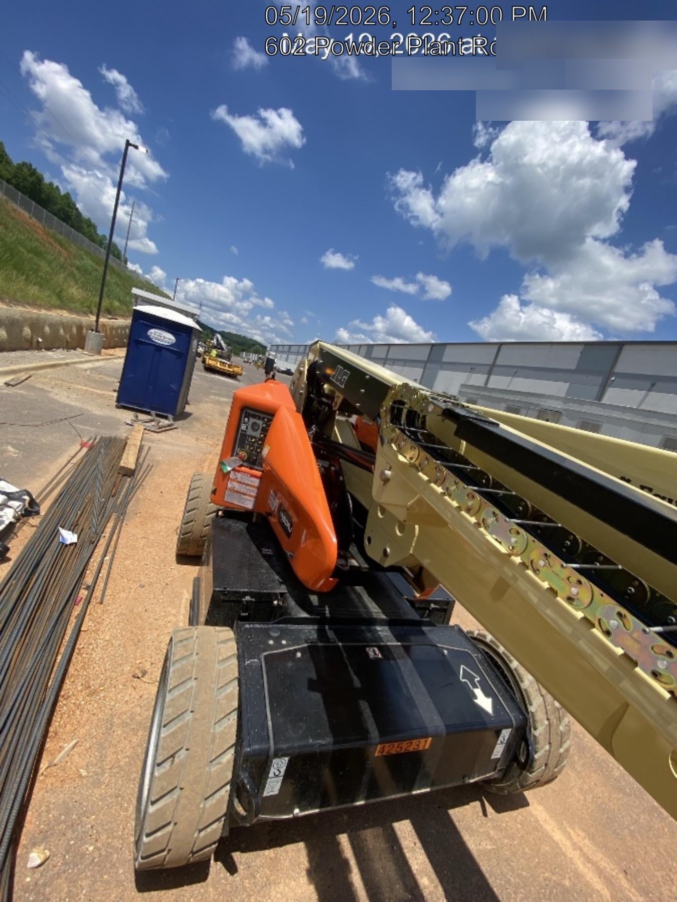 2024 JLG E450AJ