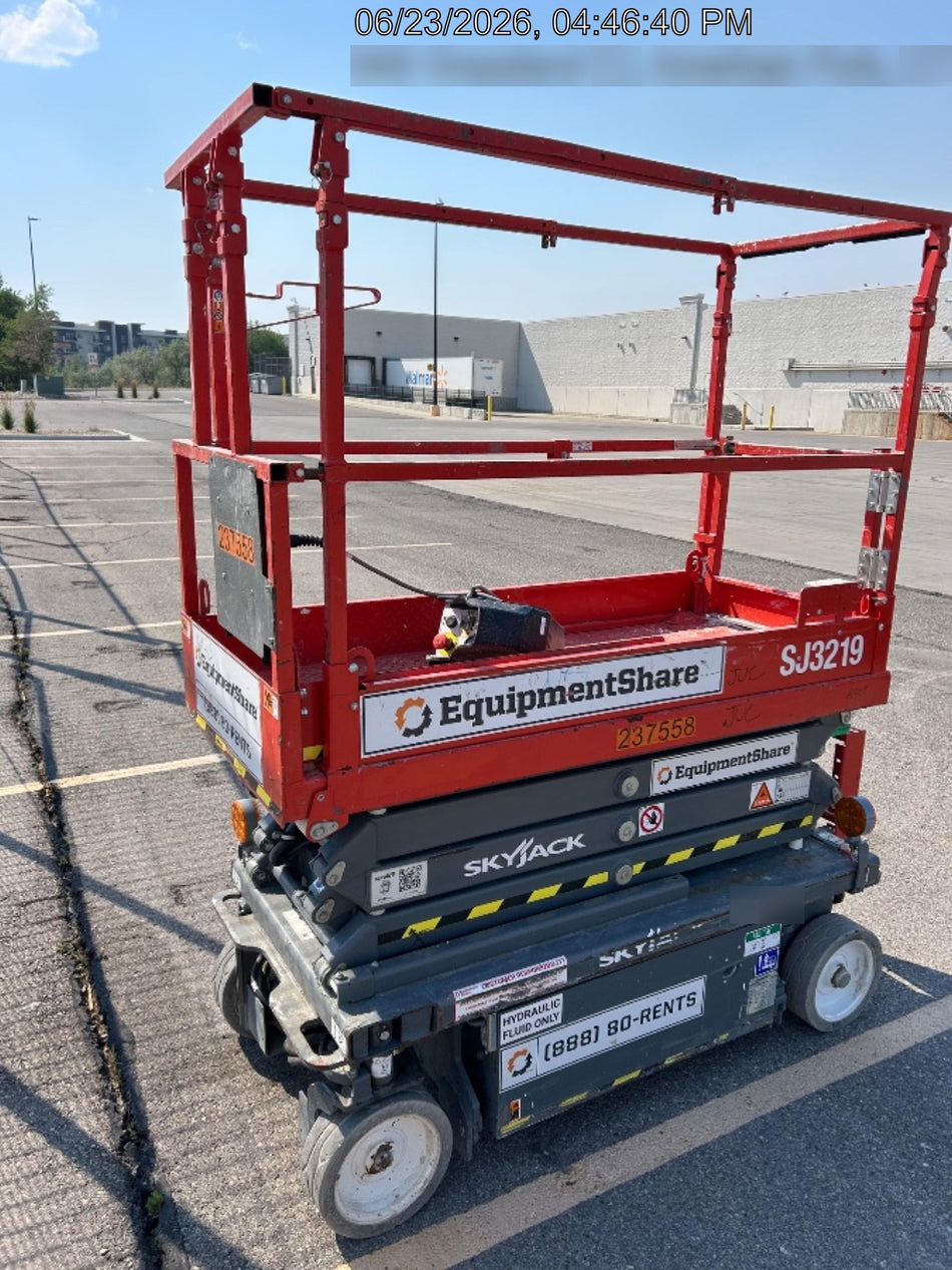 2022 SKYJACK SJ3219
