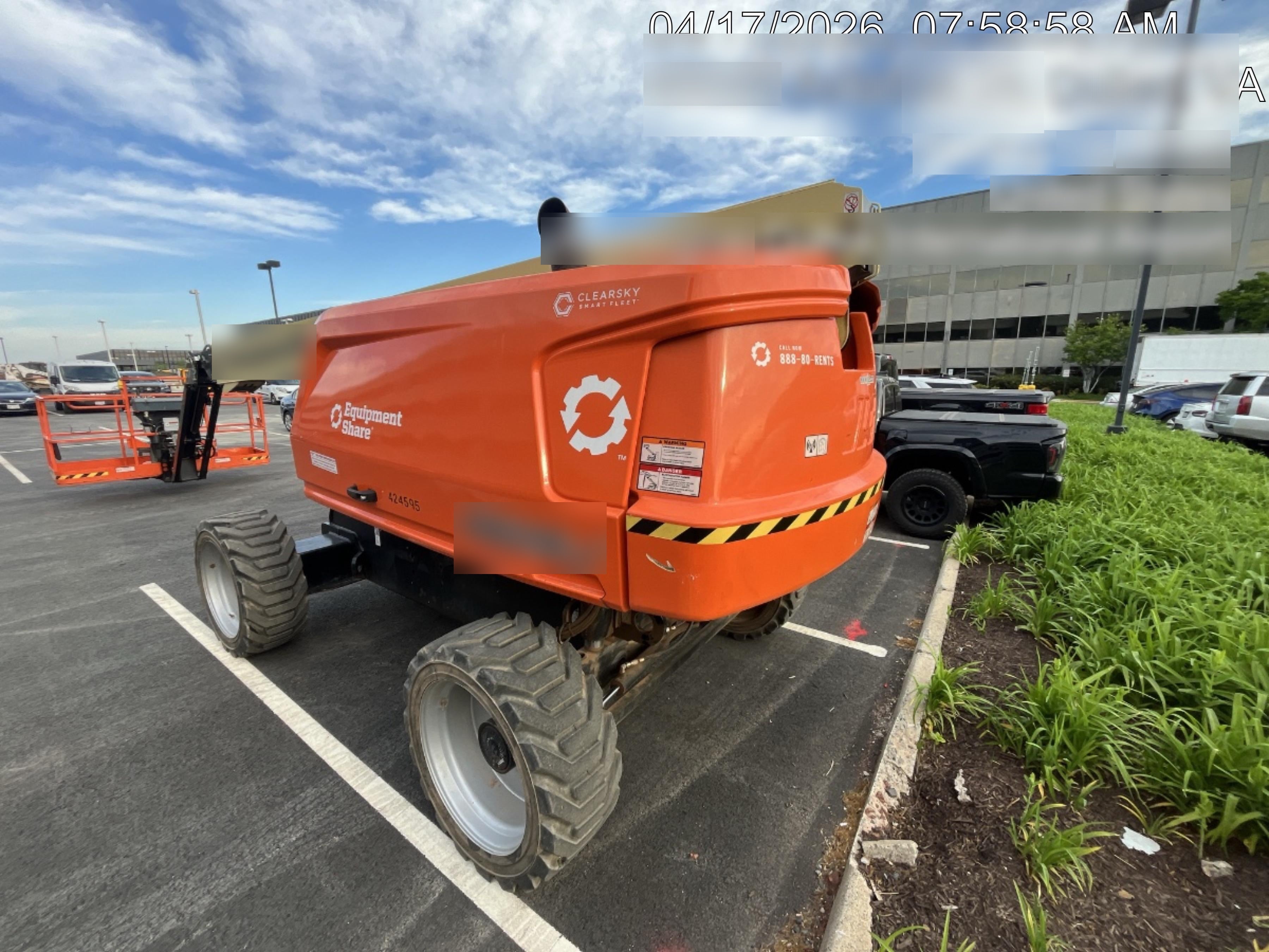 2024 JLG 660SJ