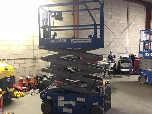 2019 Genie GS-1930 Half Height Swing Gate, 800W Inverter