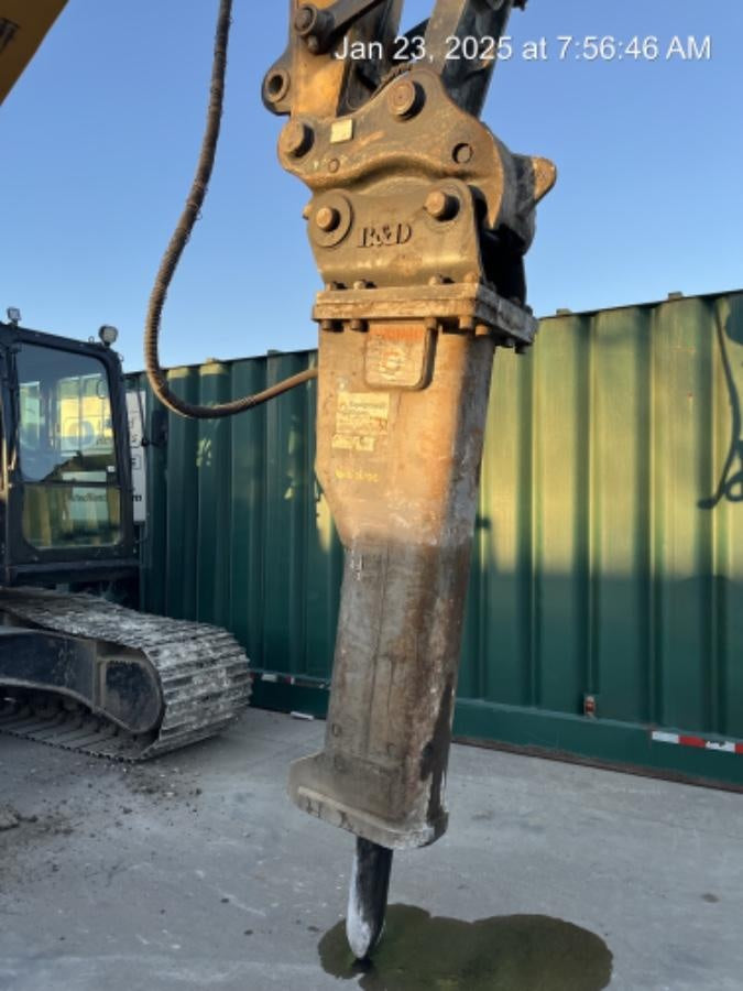 2023 EPIROC EC140T