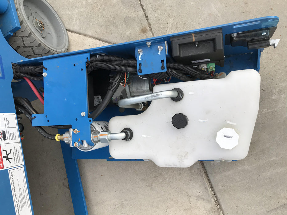 2019 Genie GS-1930 Half Height Swing Gate, 800W Inverter