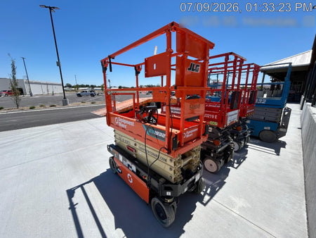 2025 JLG ES1932