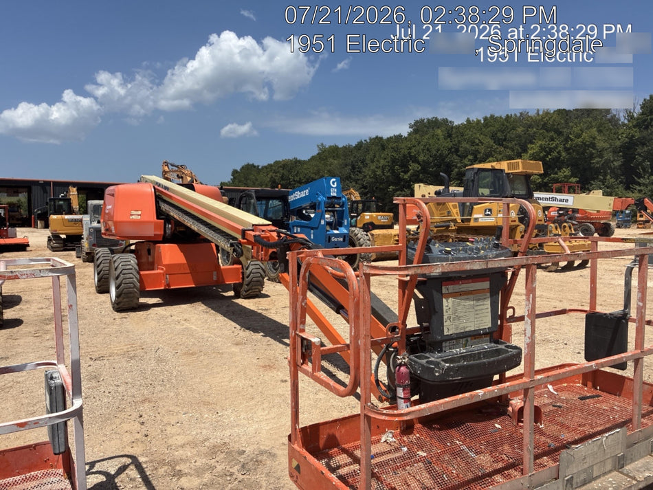 2022 JLG 660SJ