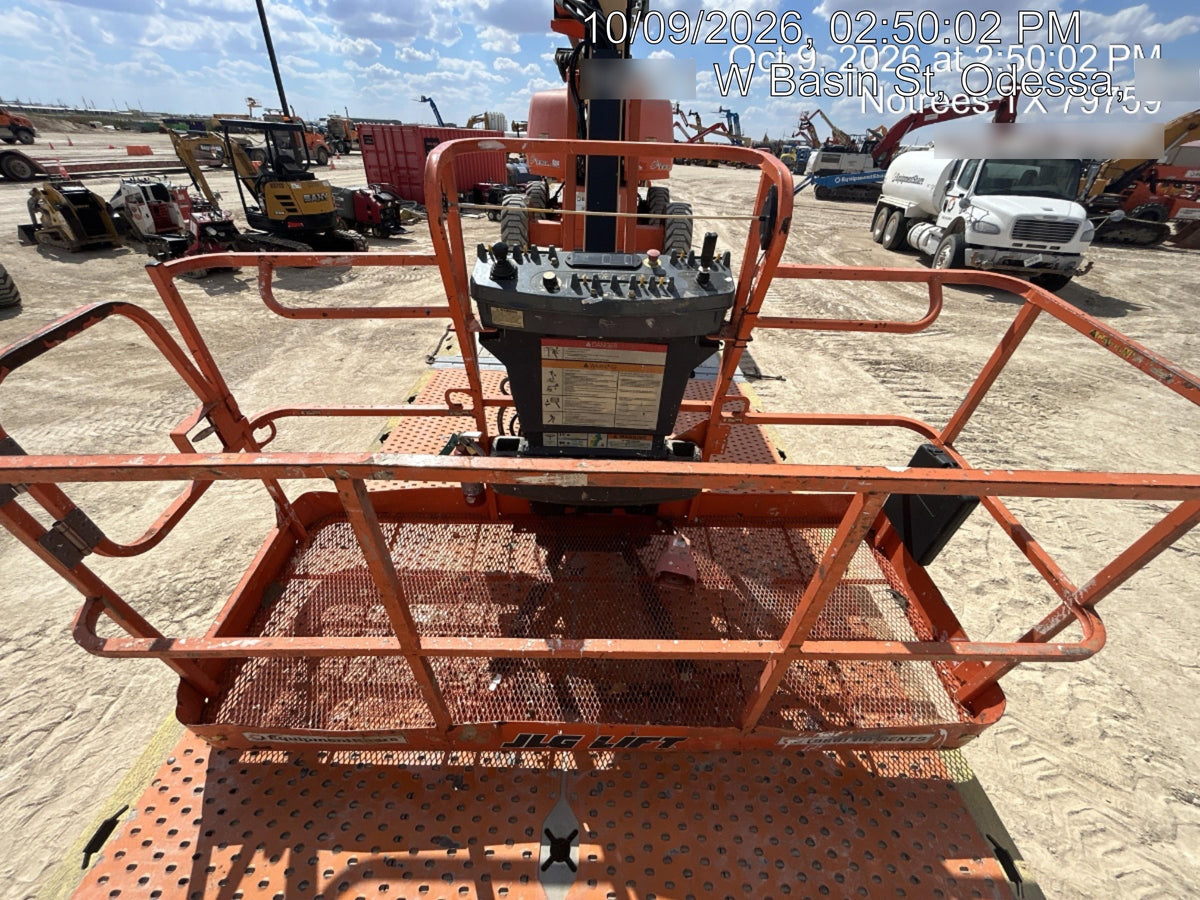 2021 JLG 660SJ