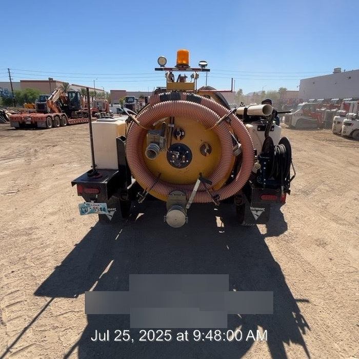 2022 VAC-TRON LP573XDT