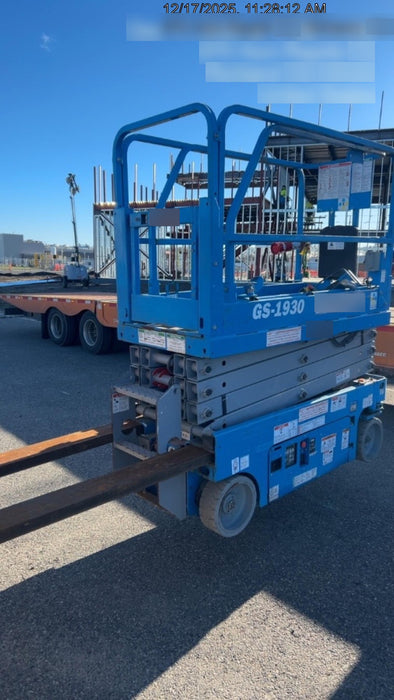 2019 Genie GS-1930 Half Height Swing Gate, 800W Inverter