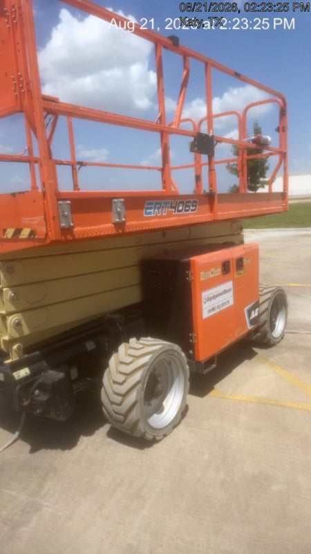 2021 JLG ERT4069