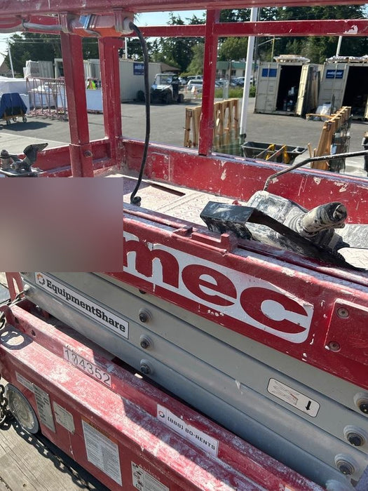 2020 MEC 1330SE Solid NM Tires, Steel Swing out Doors, LCS, Beacon, 900W Inverter