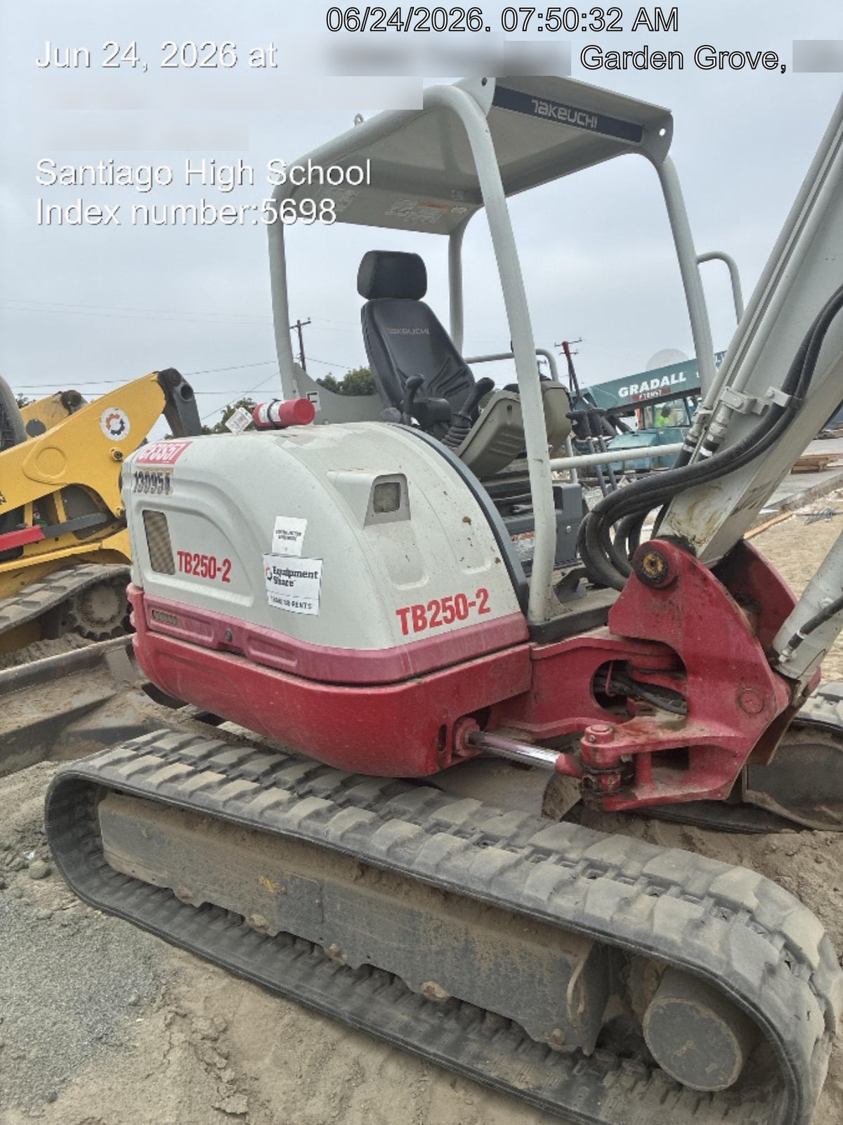 2021 TAKEUCHI TB250-2