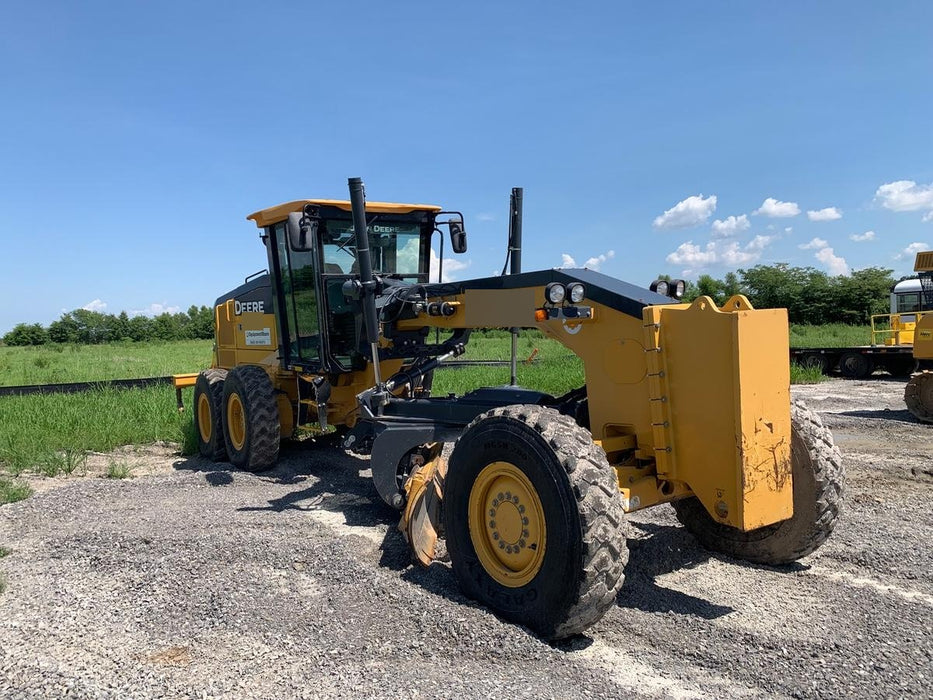 2019 JOHN DEERE 672G