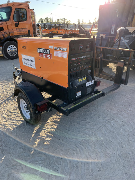 2021 Lincoln Electric Vantage 322 Vantage 322 Ready Pak 3 w/ Decals, ORANGE (includes trailer, cable rack, fender light kit) NO Telematics