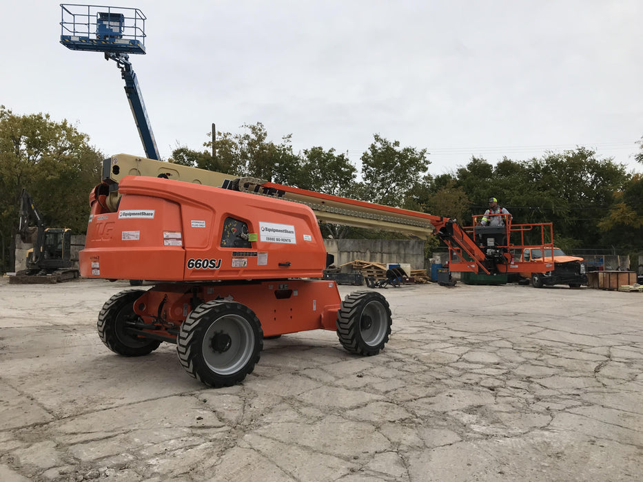 2019 JLG 660SJ
