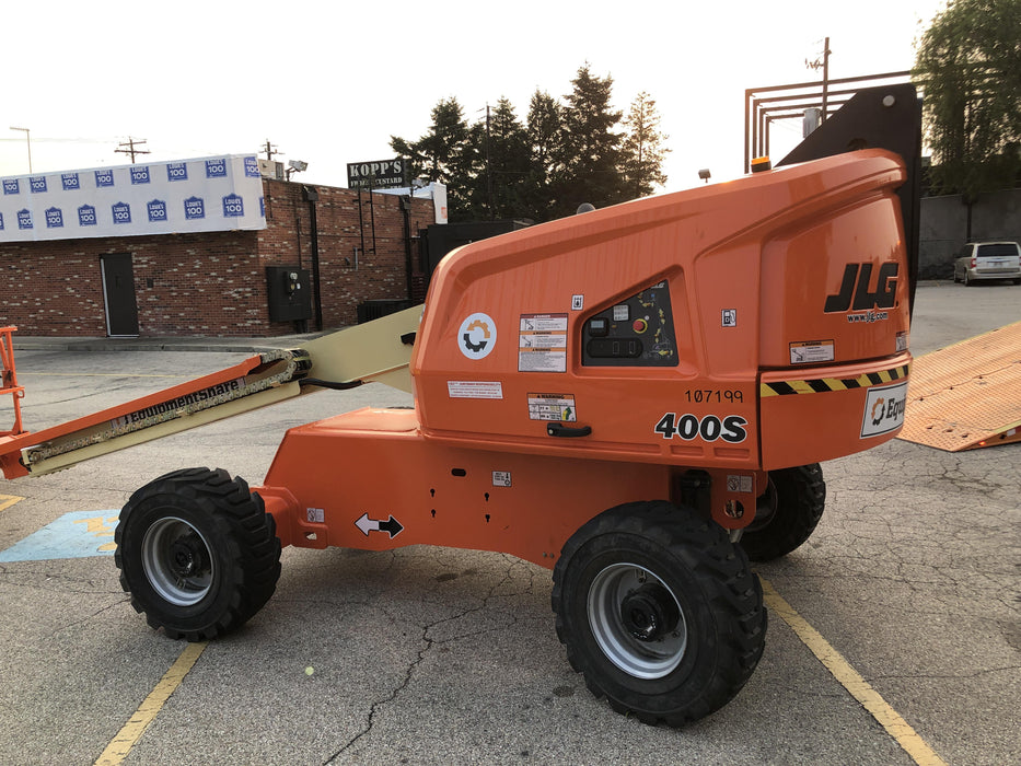 2020 JLG 400S