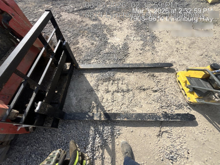 2025 ARROW MATERIAL HANDLING 72" Pallet Forks - Arrow