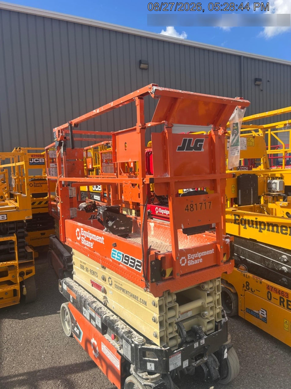 2025 JLG ES1932
