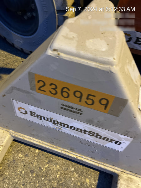 2022 STRONGWAY 4400 lb Pallet Jack