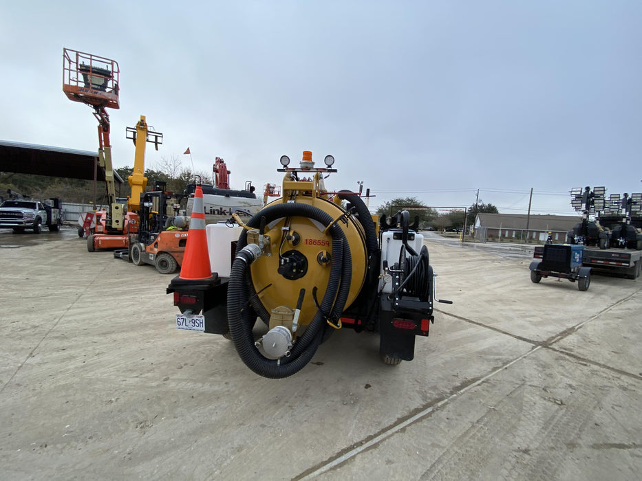 2021 VAC-TRON LP573XDT