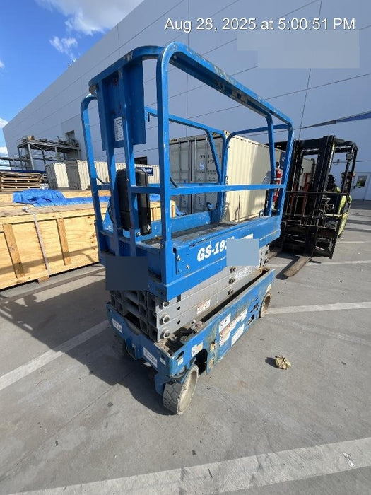 2019 Genie GS-1930 Fixed rails with chain Entry