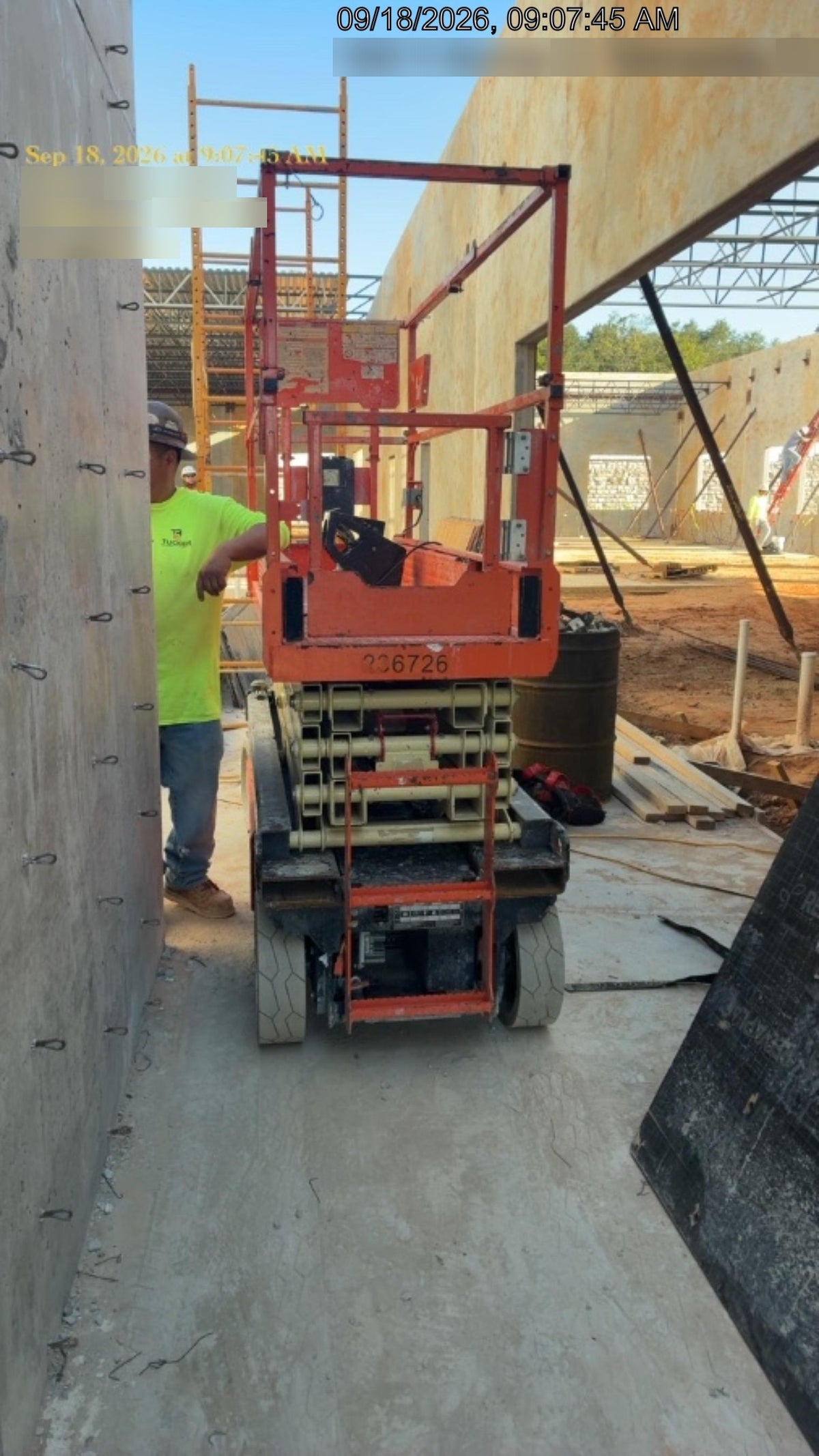 2022 JLG ES2632