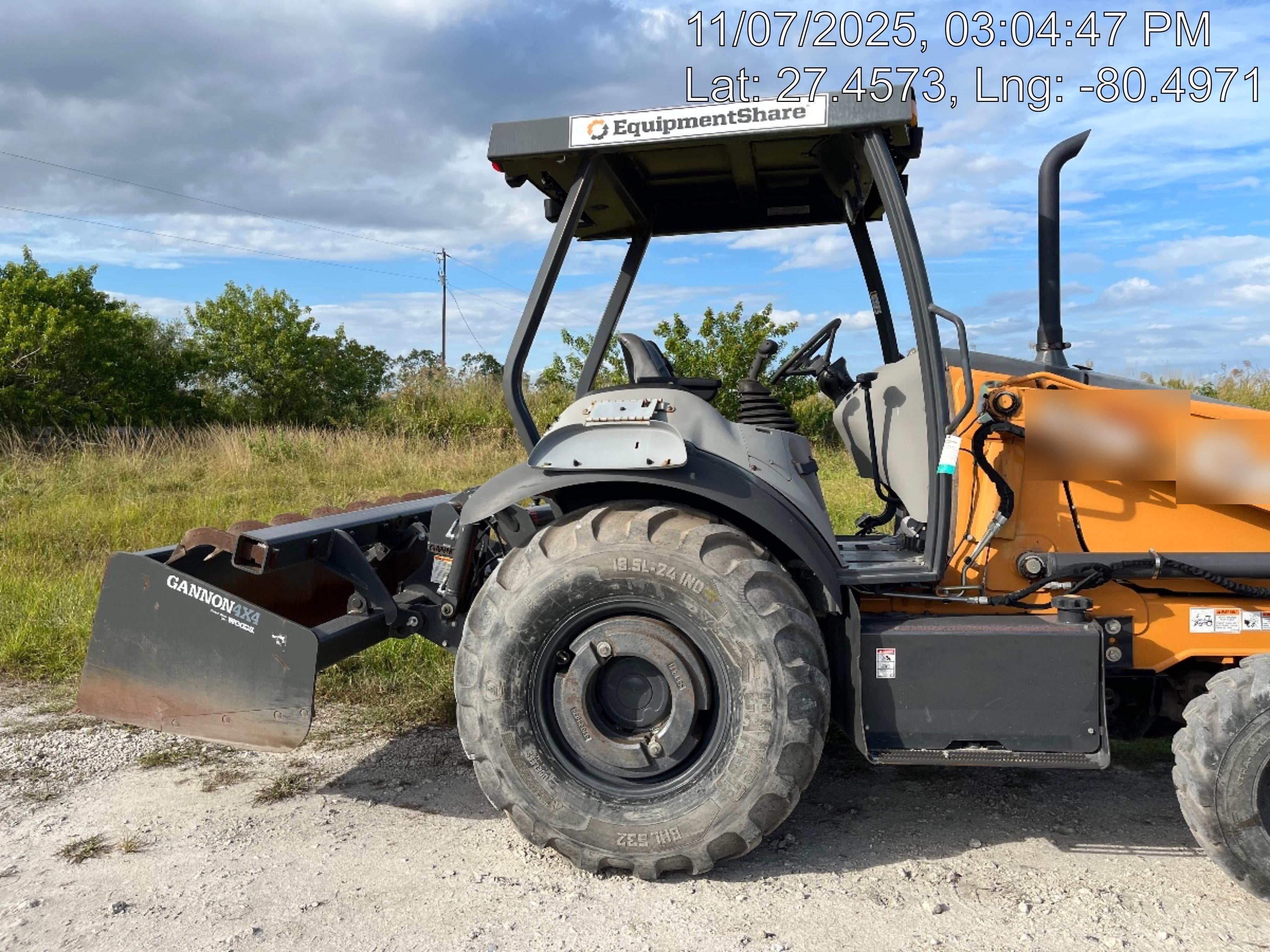 2023 CASE 570N EP